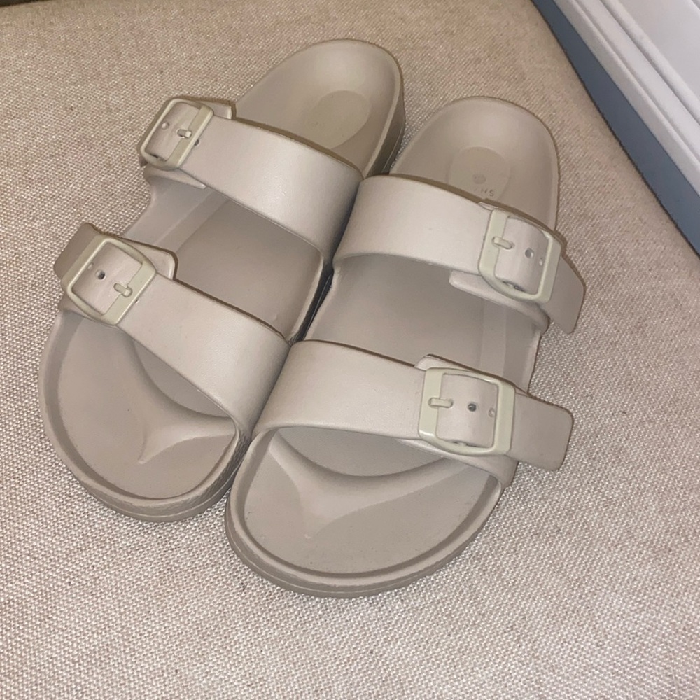 Sand Shade & Shore Sandals